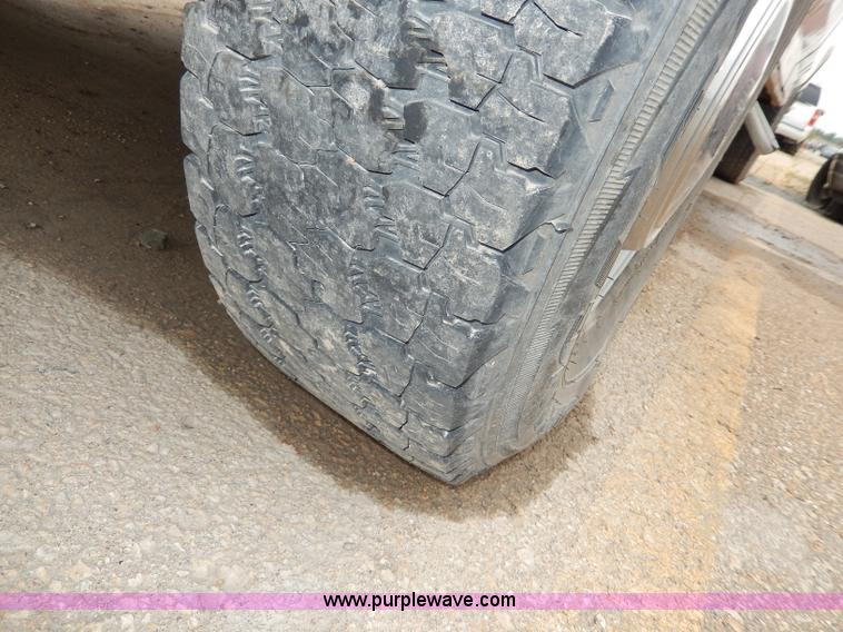 image for item I4285 1992 Ford F350 Custom pickup truck