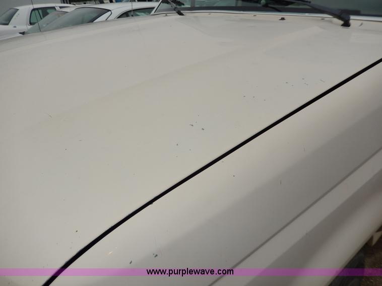 image for item I4285 1992 Ford F350 Custom pickup truck