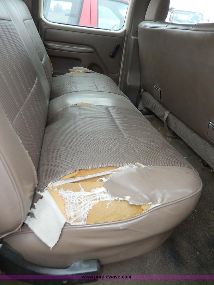 image for item I4285 1992 Ford F350 Custom pickup truck