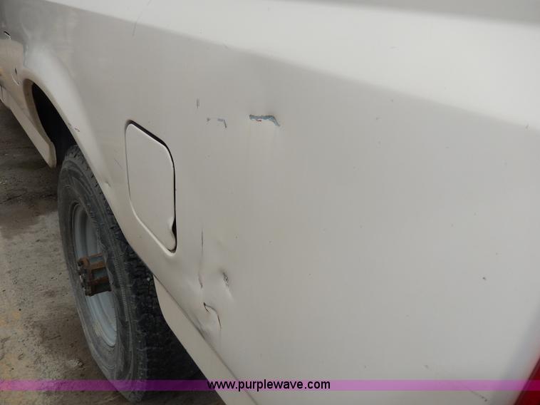 image for item I4285 1992 Ford F350 Custom pickup truck