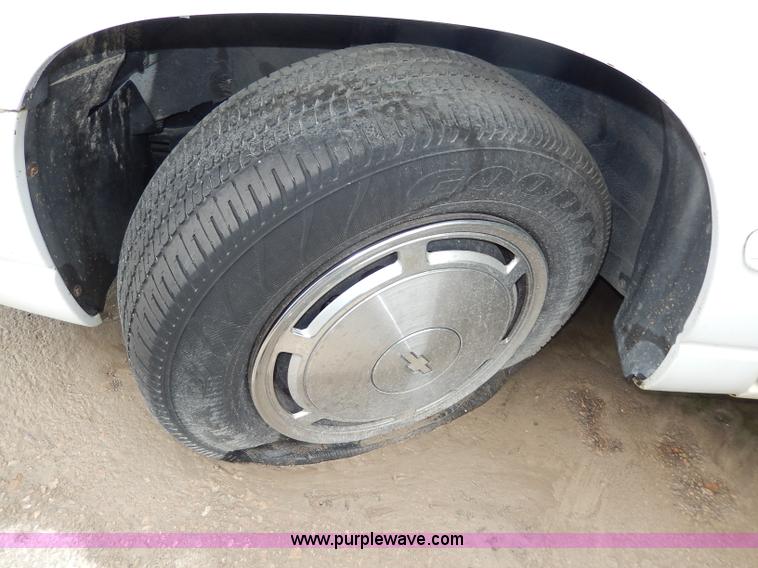 image for item I4286 1998 Chevrolet Lumina