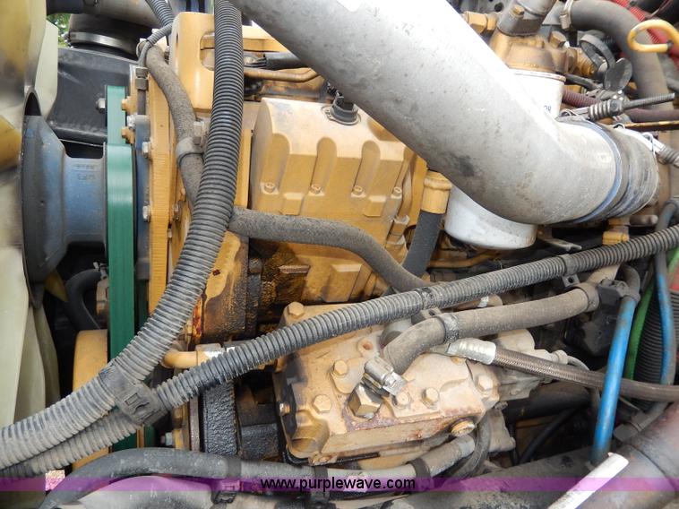 image for item I4302 2003 Freightliner FL70 semi truck