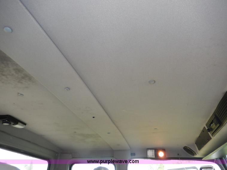 image for item I4302 2003 Freightliner FL70 semi truck