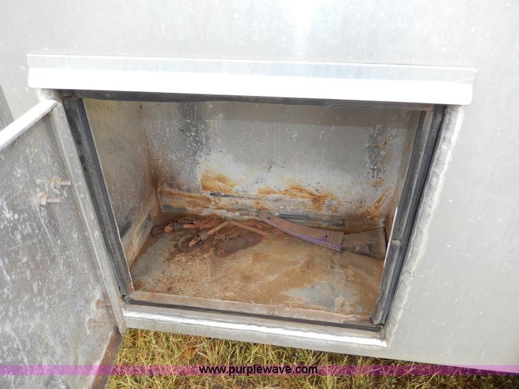 image for item I4302 2003 Freightliner FL70 semi truck