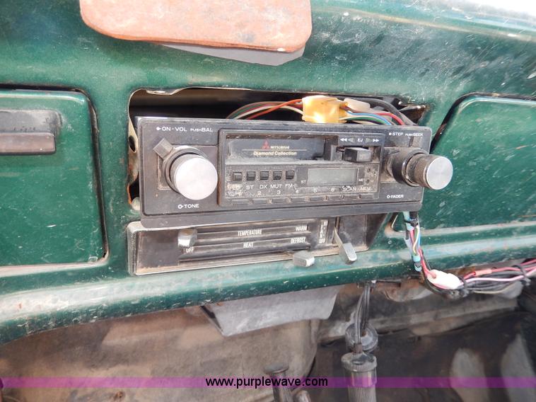 image for item I4315 1978 Ford F600 truck cab and chassis