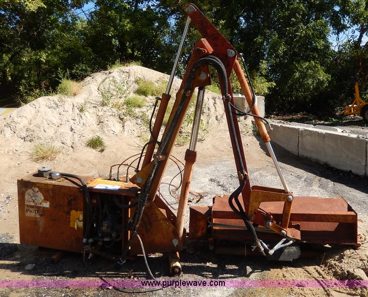 image for item I4329 Beaver 561 tractor arm mower