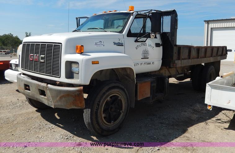 image for item I4365 1995 GMC TopKick dump truck