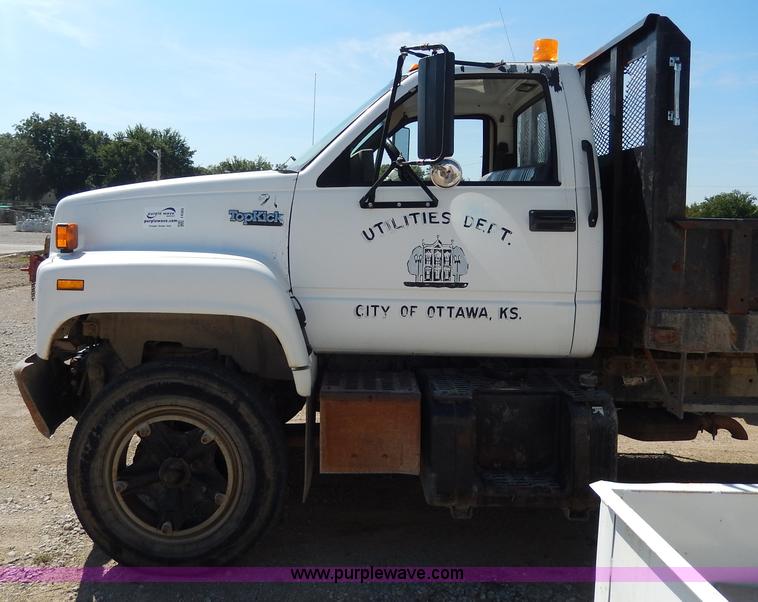 image for item I4365 1995 GMC TopKick dump truck