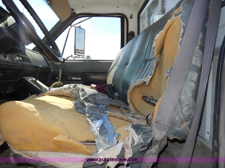 image for item I4365 1995 GMC TopKick dump truck