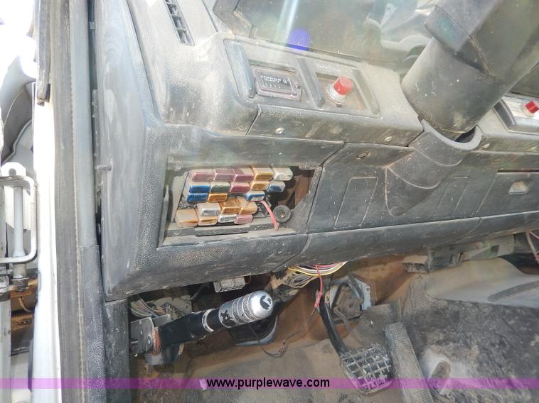 image for item I4365 1995 GMC TopKick dump truck