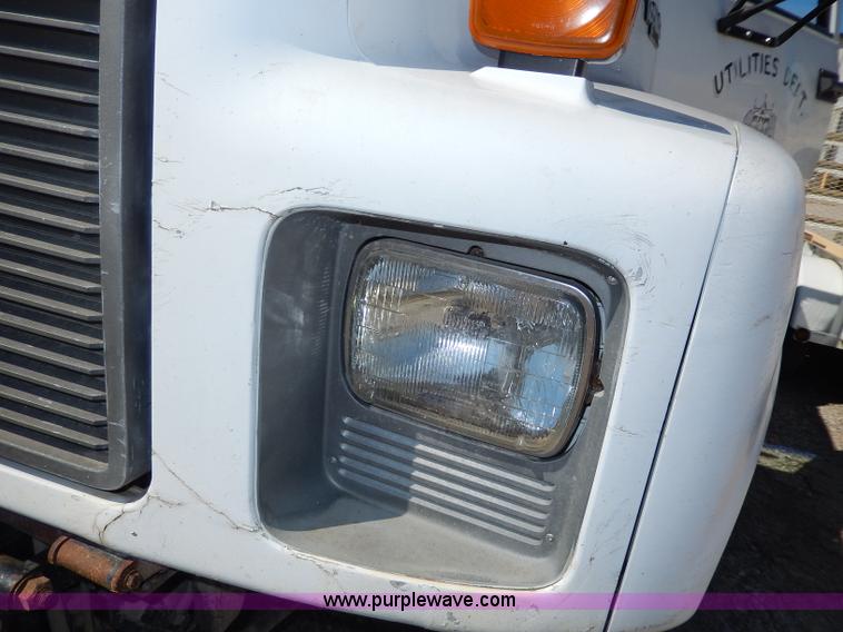 image for item I4365 1995 GMC TopKick dump truck