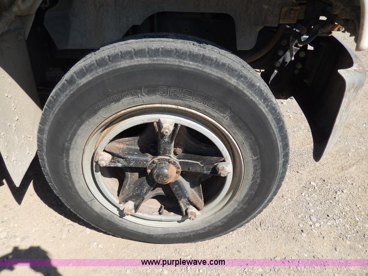 image for item I4365 1995 GMC TopKick dump truck