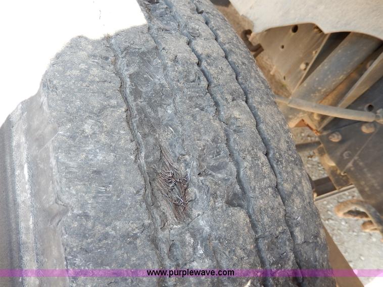 image for item I4365 1995 GMC TopKick dump truck