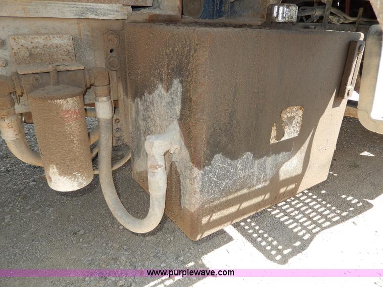 image for item I4365 1995 GMC TopKick dump truck