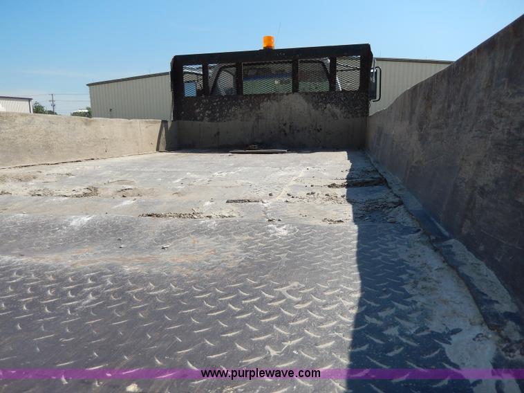 image for item I4365 1995 GMC TopKick dump truck