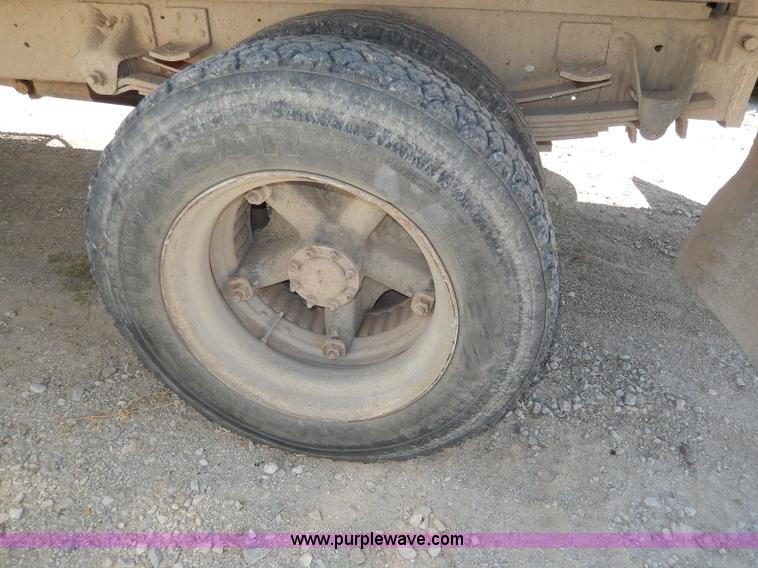 image for item I4365 1995 GMC TopKick dump truck