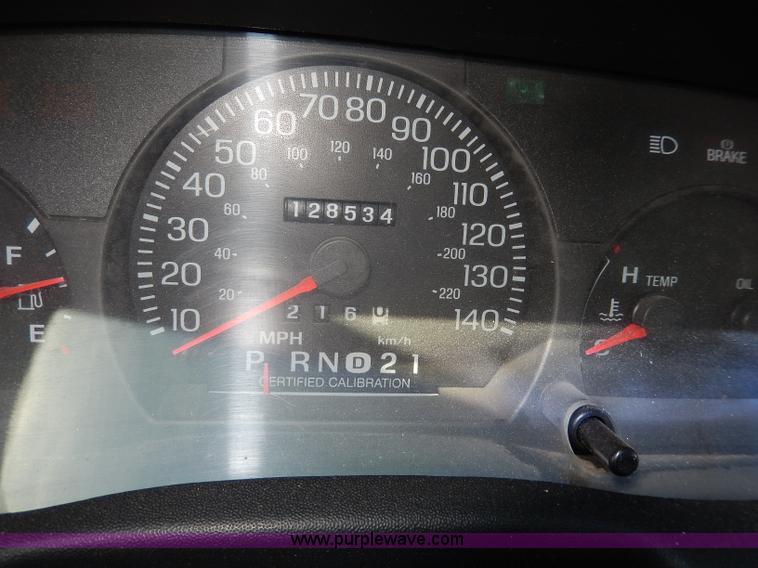 image for item I4366 2003 Ford Crown Victoria Police Interceptor