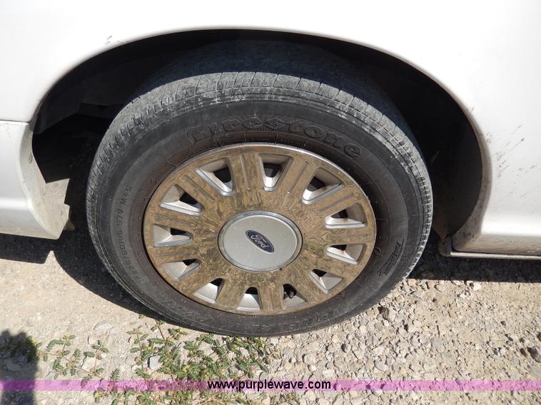 image for item I4366 2003 Ford Crown Victoria Police Interceptor