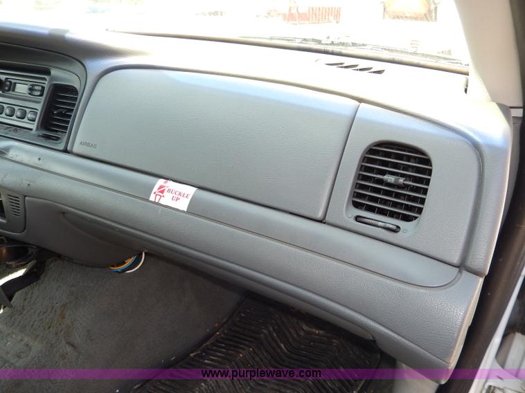 image for item I4366 2003 Ford Crown Victoria Police Interceptor