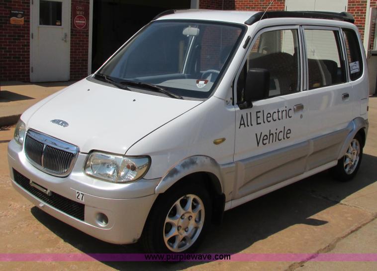 image for item I4984 2007 Miles ZX40S