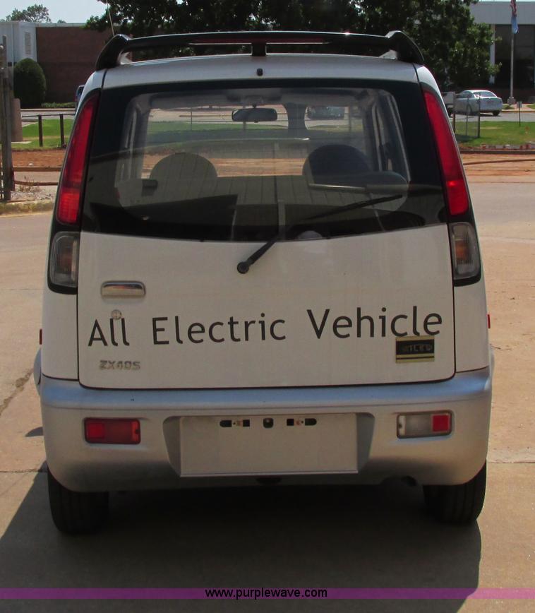 image for item I4984 2007 Miles ZX40S