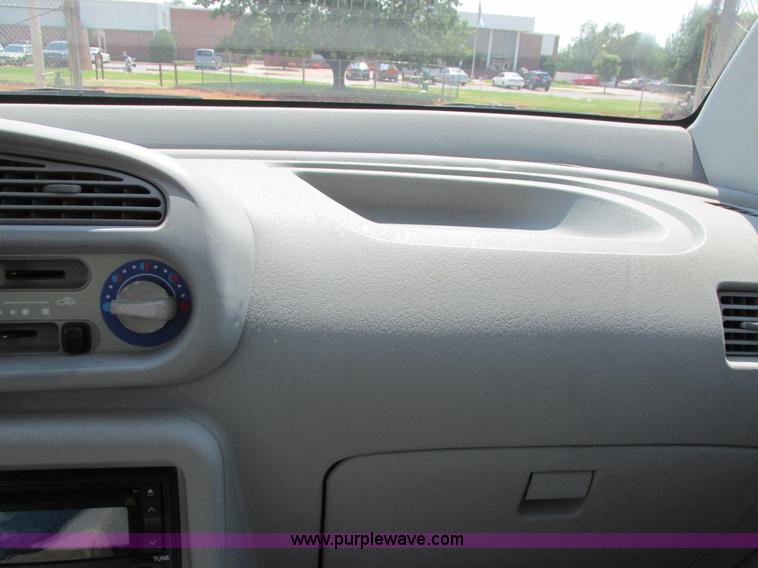 image for item I4984 2007 Miles ZX40S