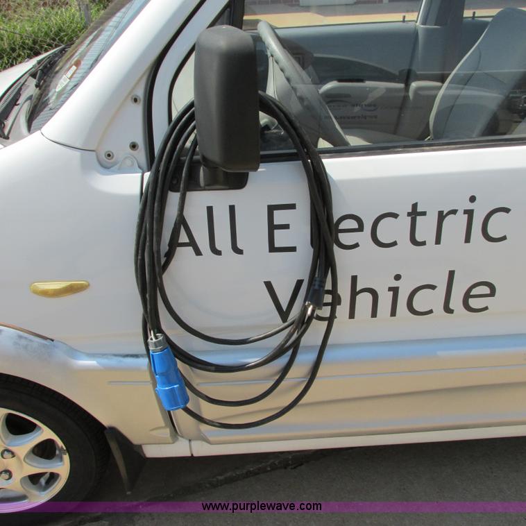 image for item I4984 2007 Miles ZX40S