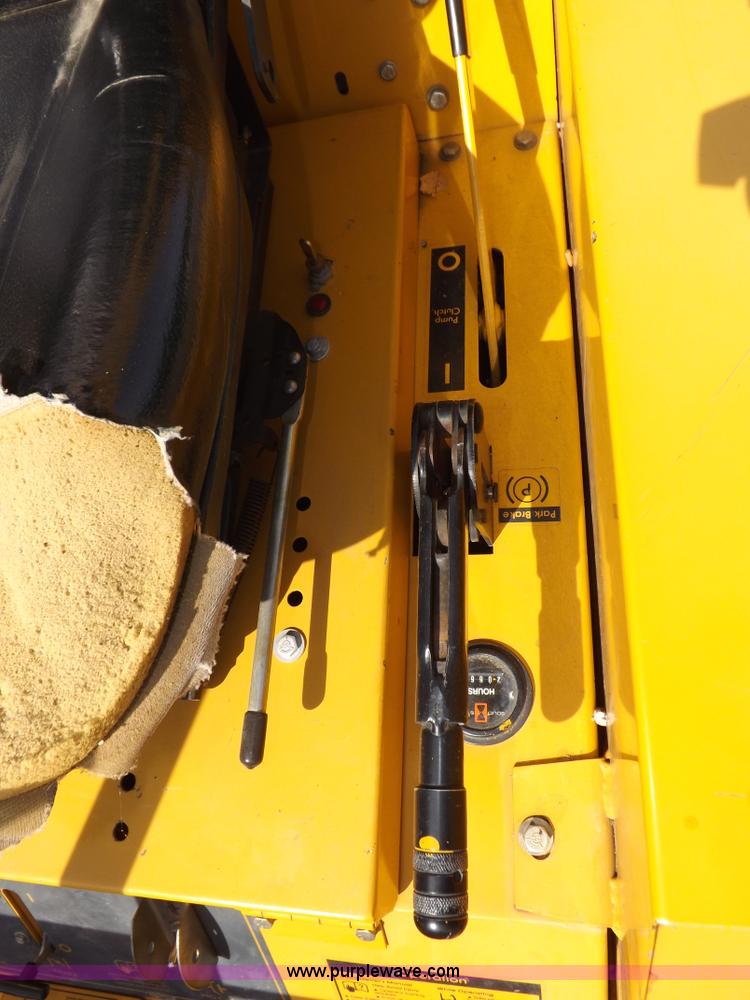 image for item I7621 2003 Hustler 4500 lawn mower