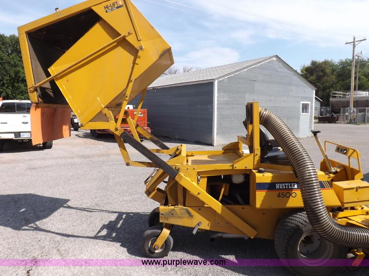 image for item I7621 2003 Hustler 4500 lawn mower