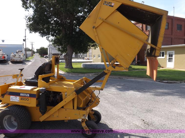 image for item I7621 2003 Hustler 4500 lawn mower