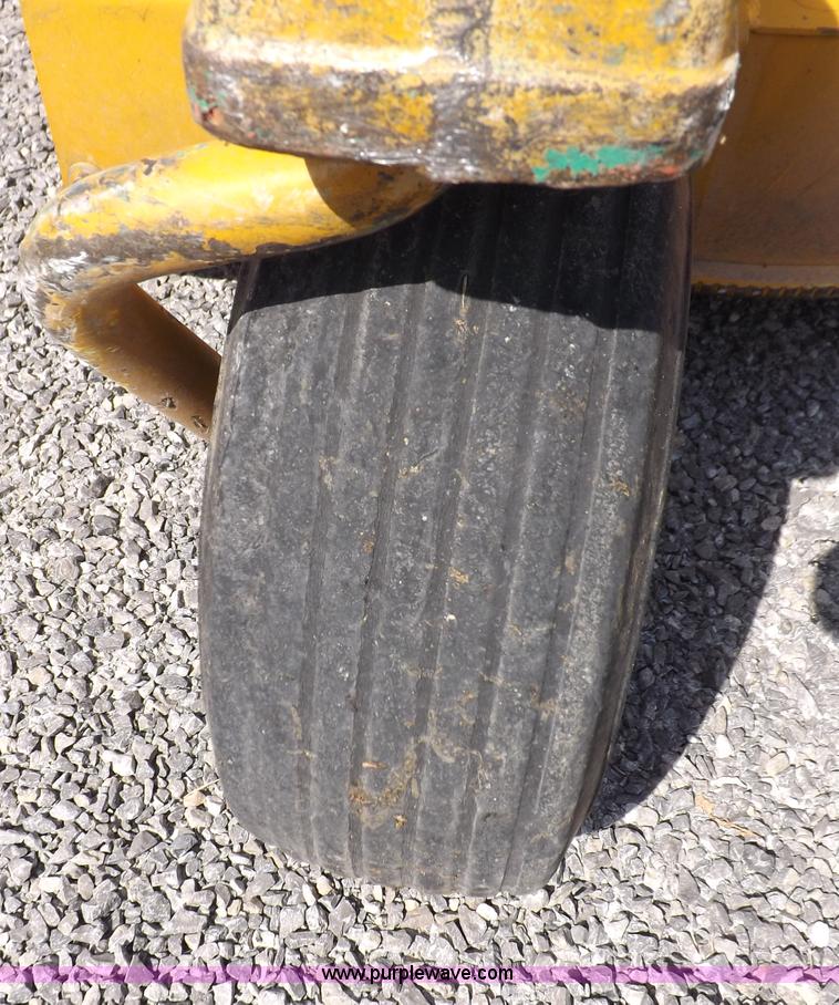 image for item I7621 2003 Hustler 4500 lawn mower