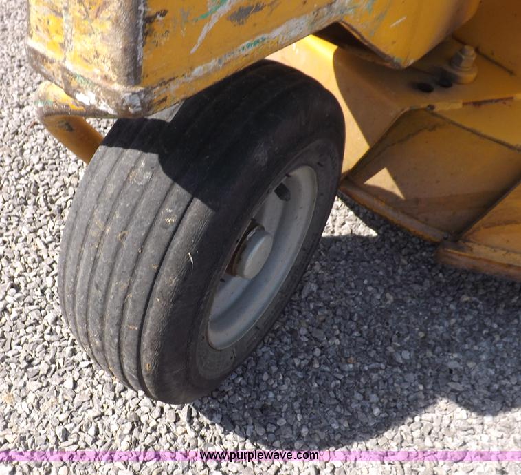 image for item I7621 2003 Hustler 4500 lawn mower