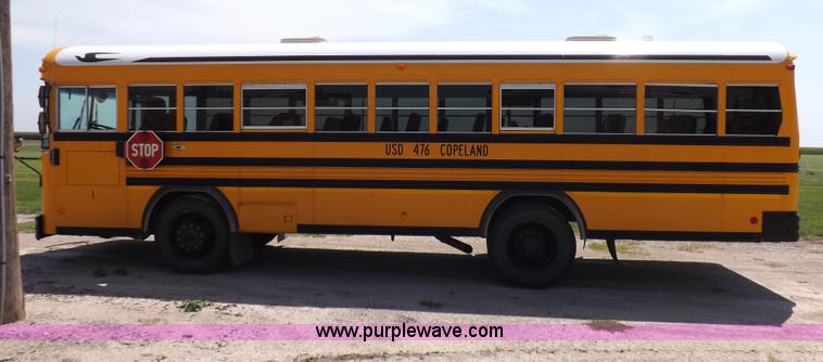 image for item I7622 1997 Blue Bird TC2000 bus