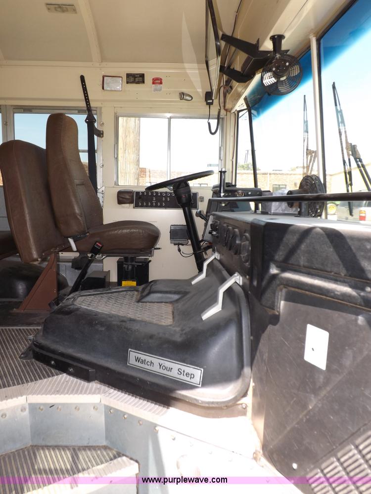 image for item I7622 1997 Blue Bird TC2000 bus