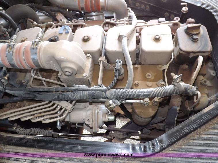 image for item I7622 1997 Blue Bird TC2000 bus