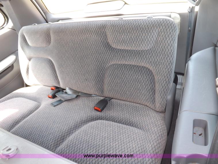 image for item I7623 1998 Dodge Caravan van