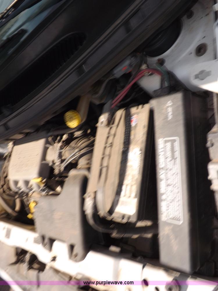 image for item I7623 1998 Dodge Caravan van