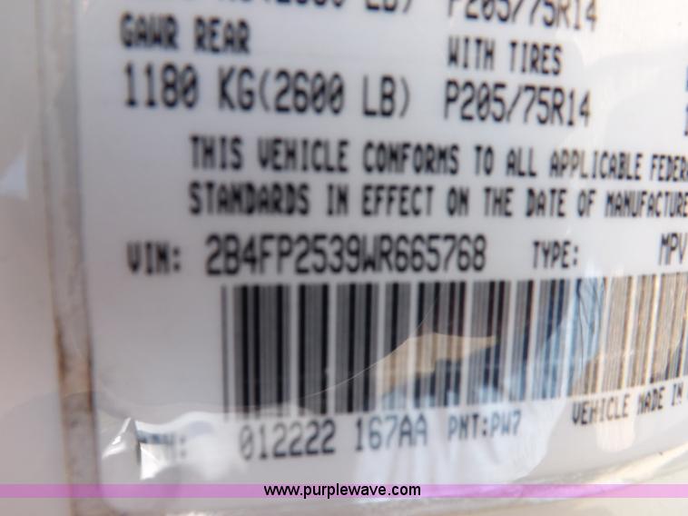 image for item I7623 1998 Dodge Caravan van
