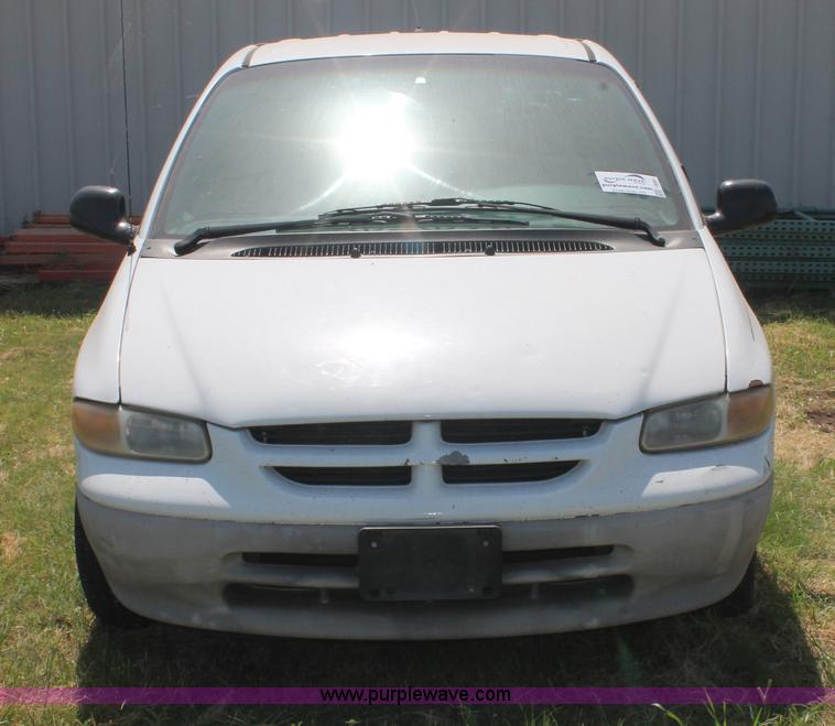 image for item I8081 1998 Dodge Caravan minivan