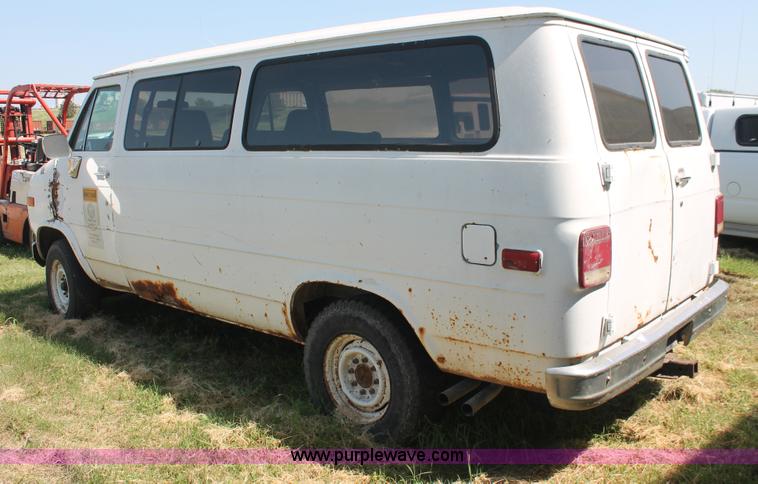 image for item I8084 1989 Chevrolet Sport Van