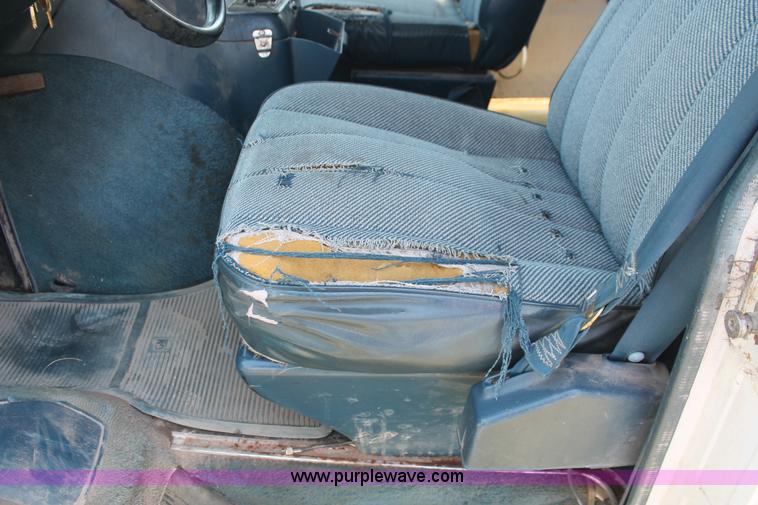 image for item I8084 1989 Chevrolet Sport Van