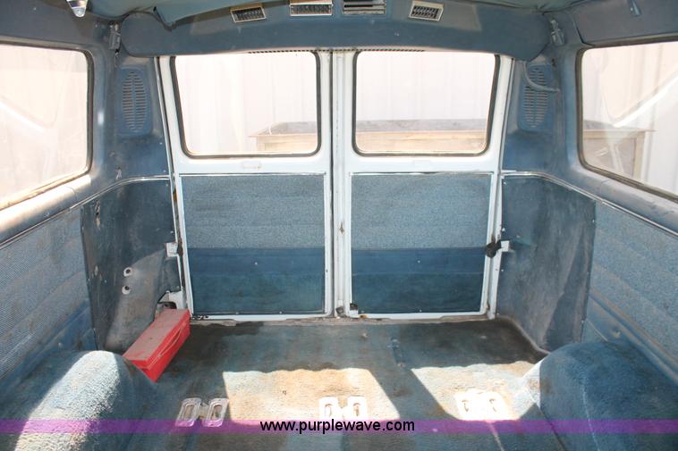 image for item I8084 1989 Chevrolet Sport Van