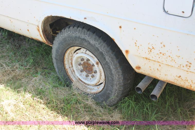 image for item I8084 1989 Chevrolet Sport Van