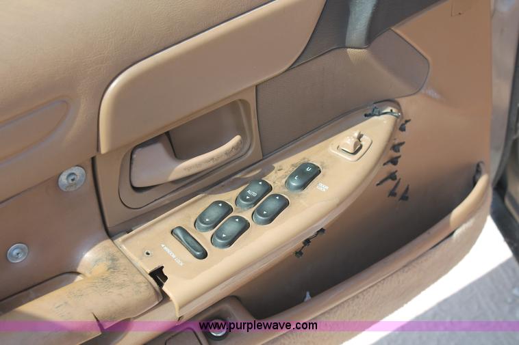 image for item I8086 1995 Ford Crown Victoria Police Interceptor