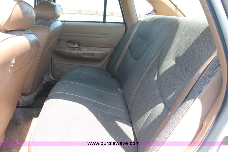 image for item I8086 1995 Ford Crown Victoria Police Interceptor