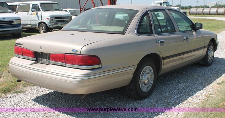 image for item I8088 1997 Ford Crown Victoria Police Interceptor