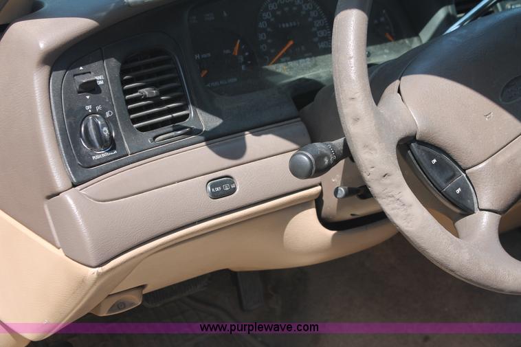 image for item I8088 1997 Ford Crown Victoria Police Interceptor