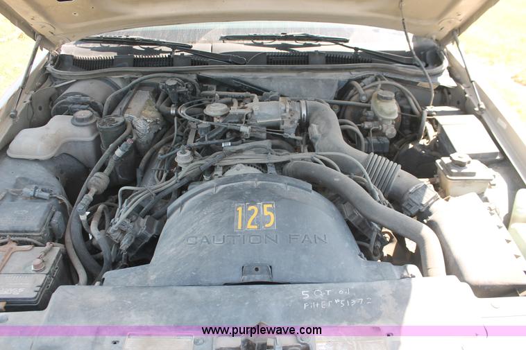 image for item I8088 1997 Ford Crown Victoria Police Interceptor