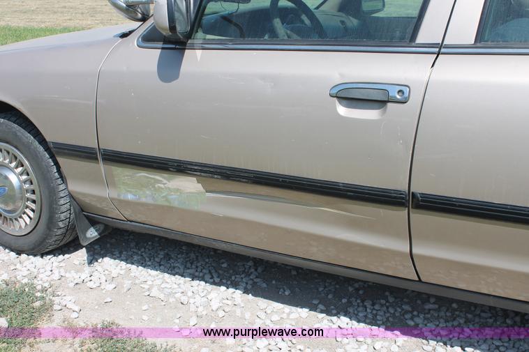 image for item I8088 1997 Ford Crown Victoria Police Interceptor