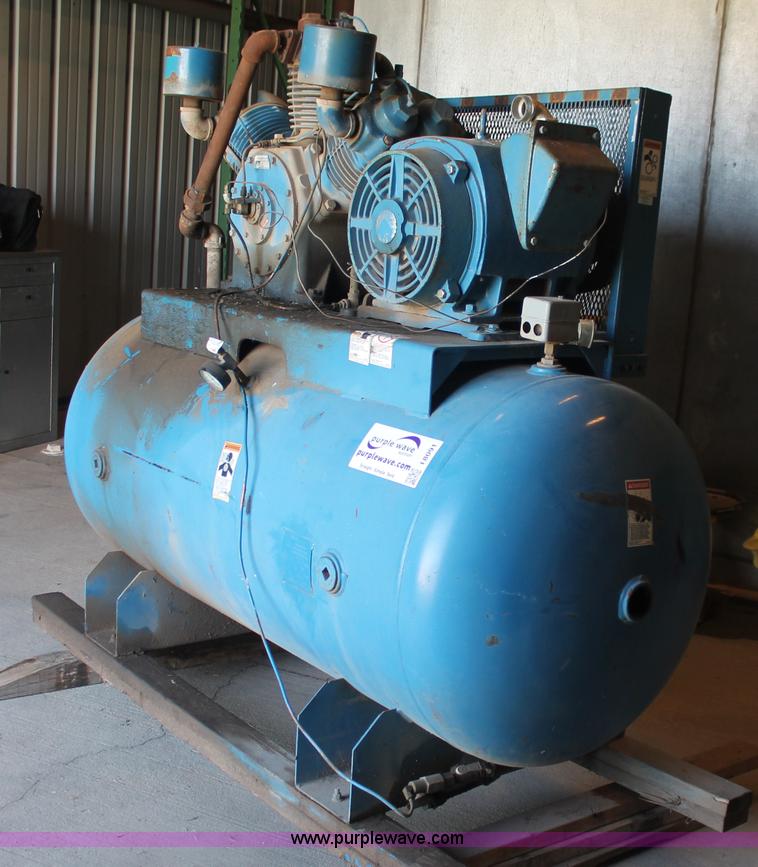 image for item I8091 Leroi 880A air compressor